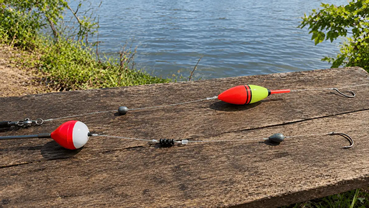 Comparação entre boia fixa e boia corrediça montadas em duas linhas de pesca